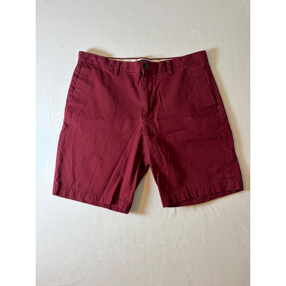 Banana Republic Aiden Shorts Mens 36 Burgundy Maroon Red Chino Slim Fit Stretch